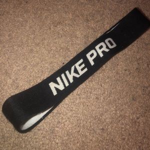 Thick nike pro headband